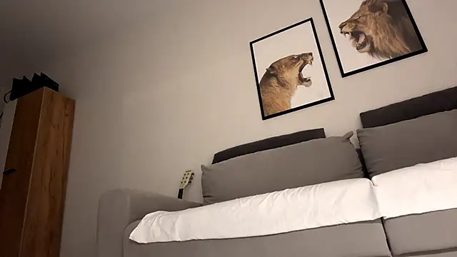 PetulaGunton live sex cam