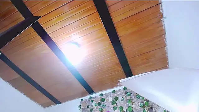 MaidenGame live sex cam