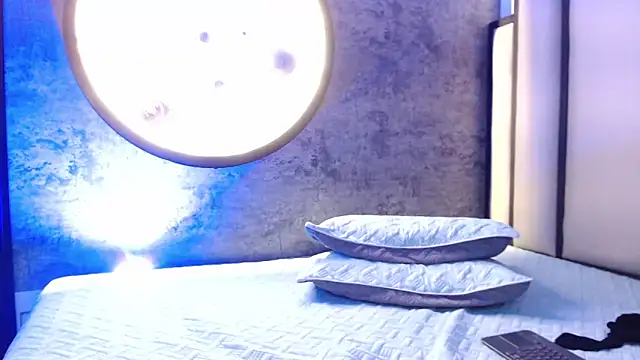 Sharlo_Alvarez's cam snapshot