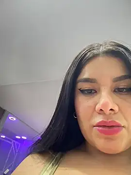 Issane_Peru live sex cam