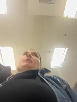 MilfyMrsRobinson's cam snapshot