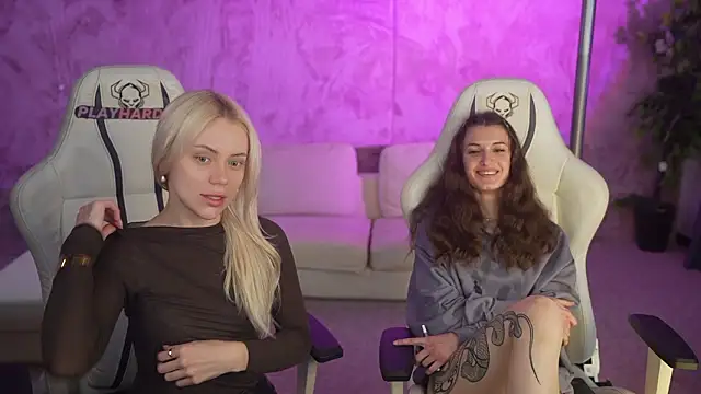 Britney054 live sex cam