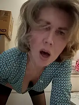 stellahere8's cam snapshot