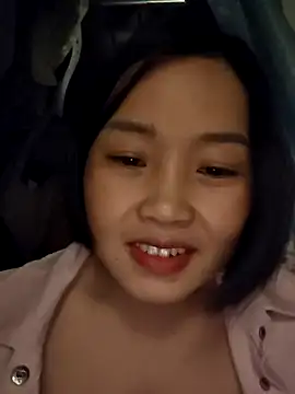 __BingBing__'s cam snapshot