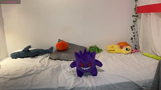 MollyChloe live sex cam