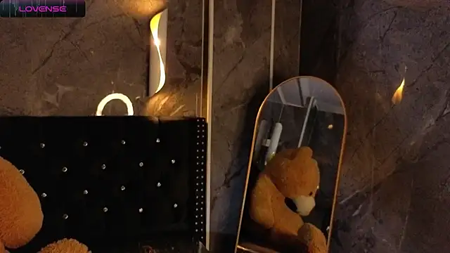 Kitty_fox_b live sex cam