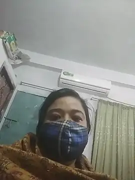 momo_loves's cam snapshot