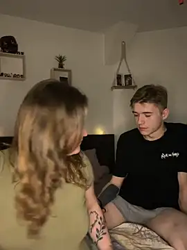 Maryjane-Spidermann live sex cam