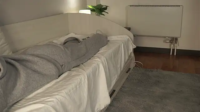 HattieGenualdi's cam snapshot