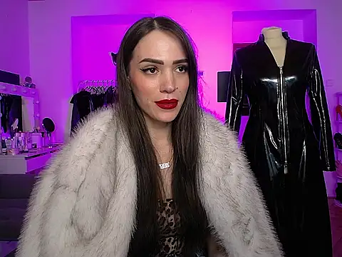 AlienaMoore's cam snapshot