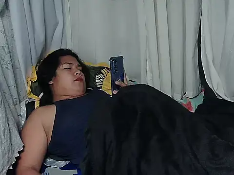 Huntrix2025 live sex cam