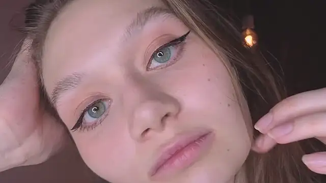 HolliBillig's cam snapshot