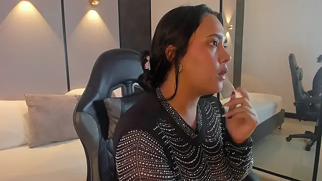 sophia_solerr's cam snapshot