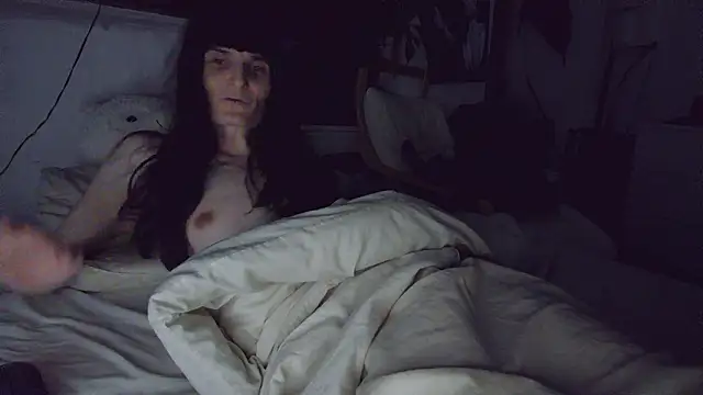 CeriseLapine live sex cam