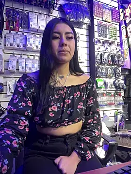 emily_24x's cam snapshot