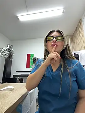alicee16 live sex cam