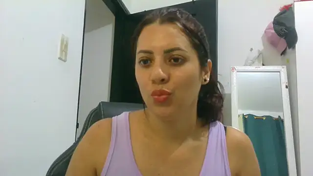 Anne_kis live sex cam