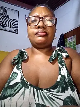 YELLOW_BONE live sex cam