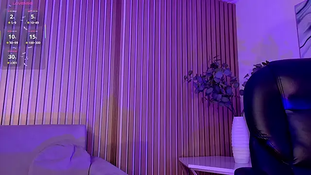 ViolettCastel live sex cam