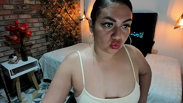 AGATHA_GREY_'s cam snapshot