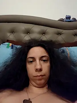 naughty69curls's cam snapshot