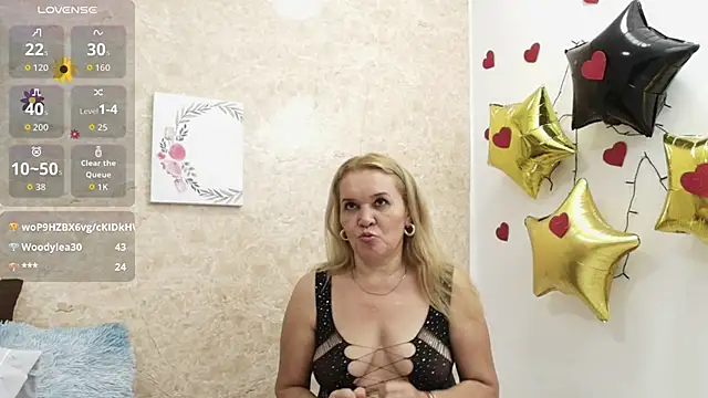 charlotte_milf30's cam snapshot