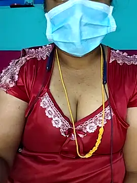 TamilSembaruthi143's cam snapshot