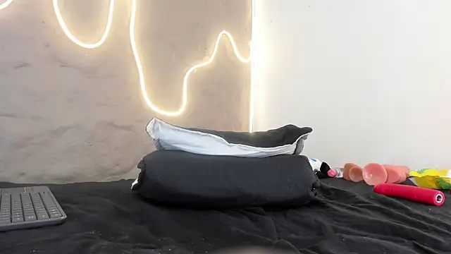 Shanntal_'s cam snapshot