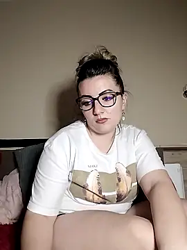 Sweetredvelvet live sex cam