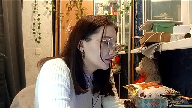 PhoebePalmer's cam snapshot