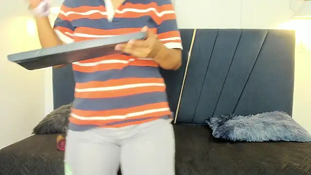 naomi_x0's cam snapshot