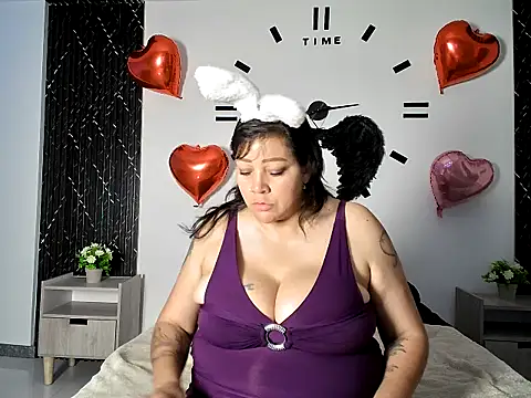 samay_noem's cam snapshot