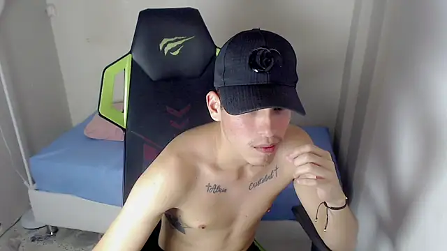 Bby_cash_'s cam snapshot