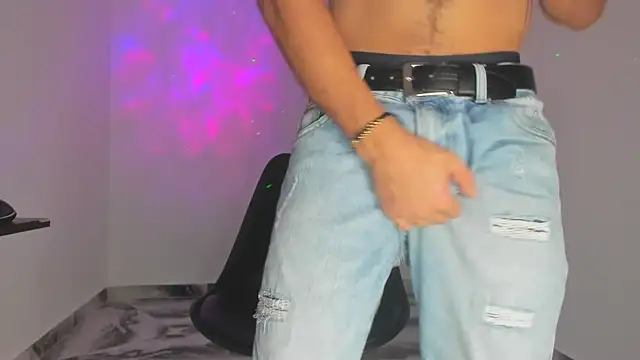 mikee_scooth's cam snapshot