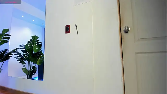 Dylann_Carter's cam snapshot