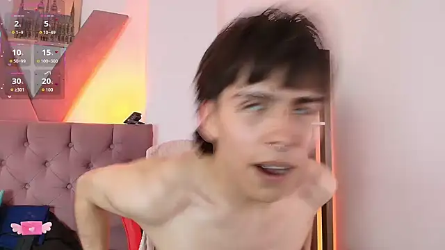 PepperTwink live sex cam