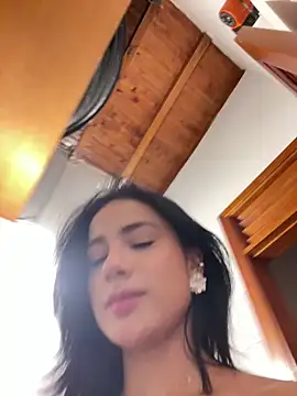 Ale_Lewis live sex cam