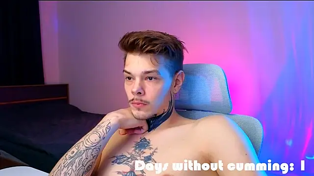 DENIS_HERE's cam snapshot