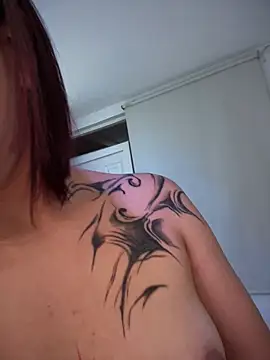 Mariana-Velasquez live sex cam