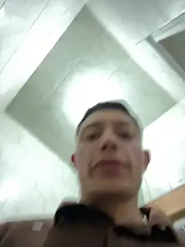 santiObrero live sex cam