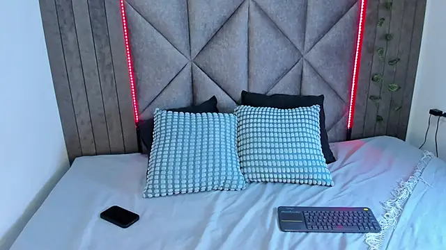 NickyEvanss__'s cam snapshot