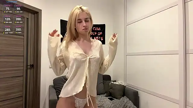 MarisLile's cam snapshot