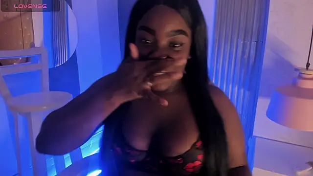 ThanishaGill's cam snapshot