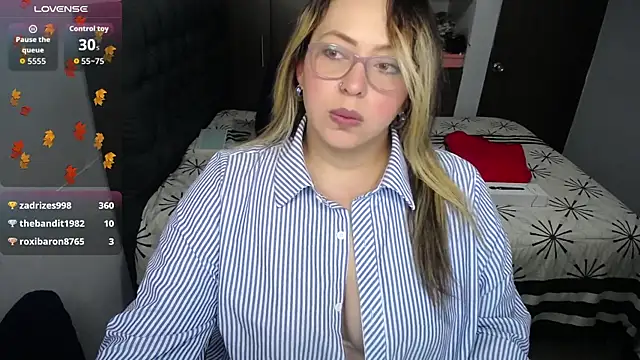 Valentina_St live sex cam