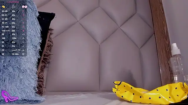 ValeriaRey live sex cam