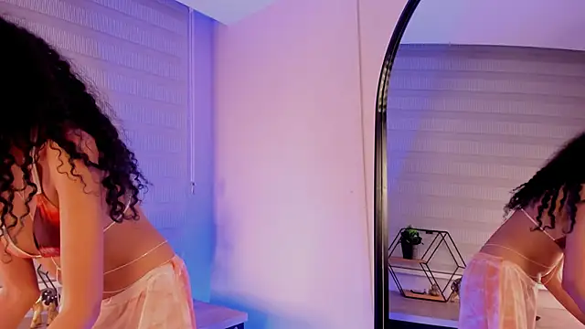 Tamia_25's cam snapshot