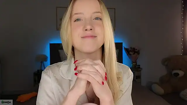 adele_armass's cam snapshot