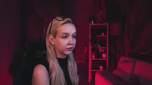 MaoqiBeverly's cam snapshot