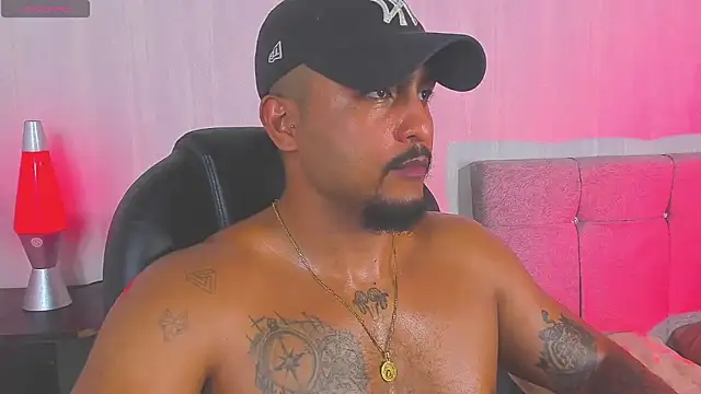 Mateo_Reales live sex cam