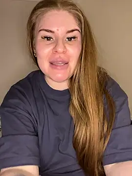 RedFoxQueen live sex cam